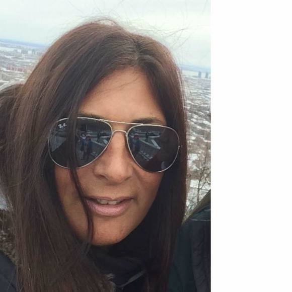 Meet your Posher, Karen - Picture 1 of 1